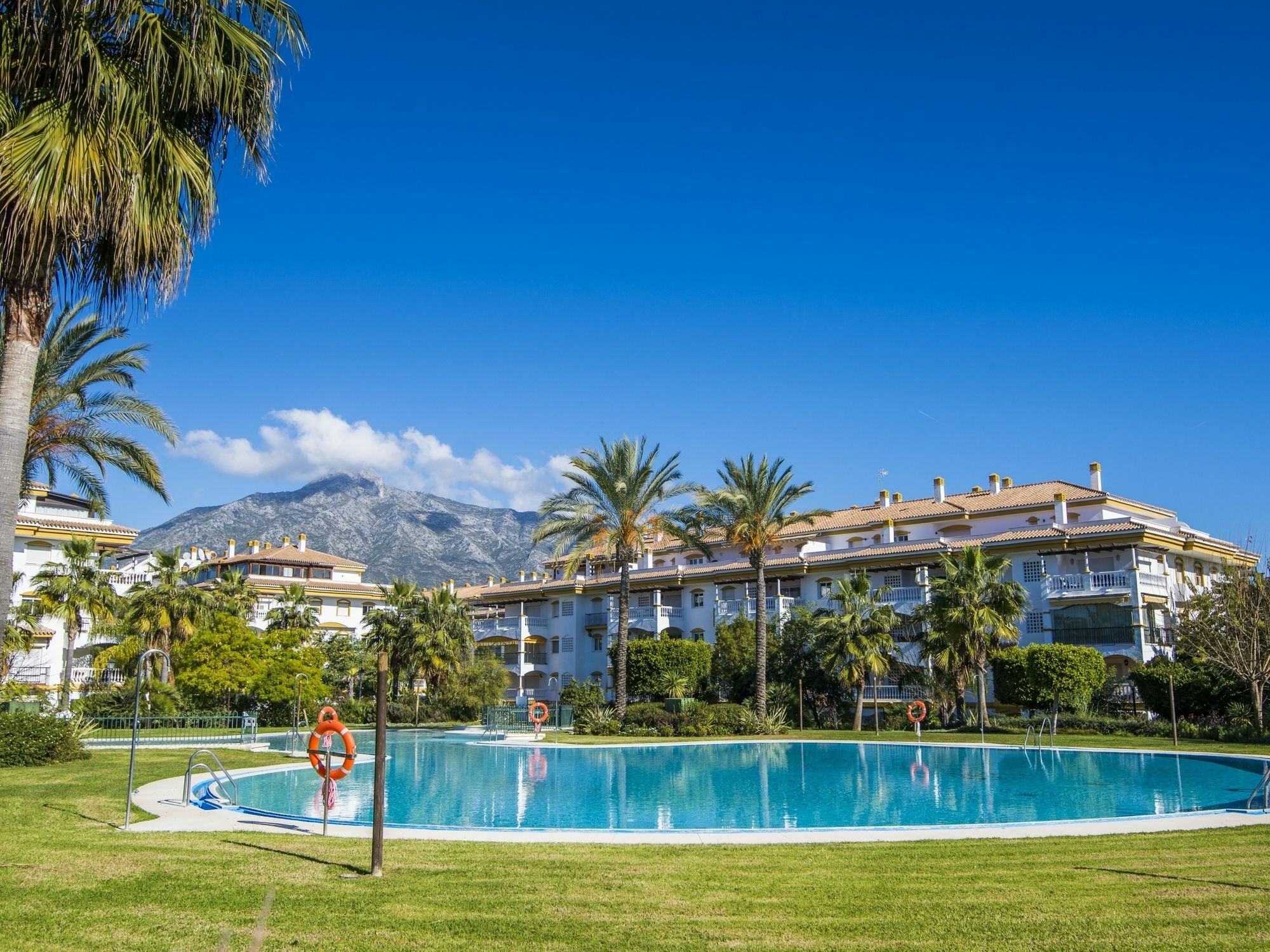Dama De Noche Playground Apartment ماربيا المظهر الخارجي الصورة