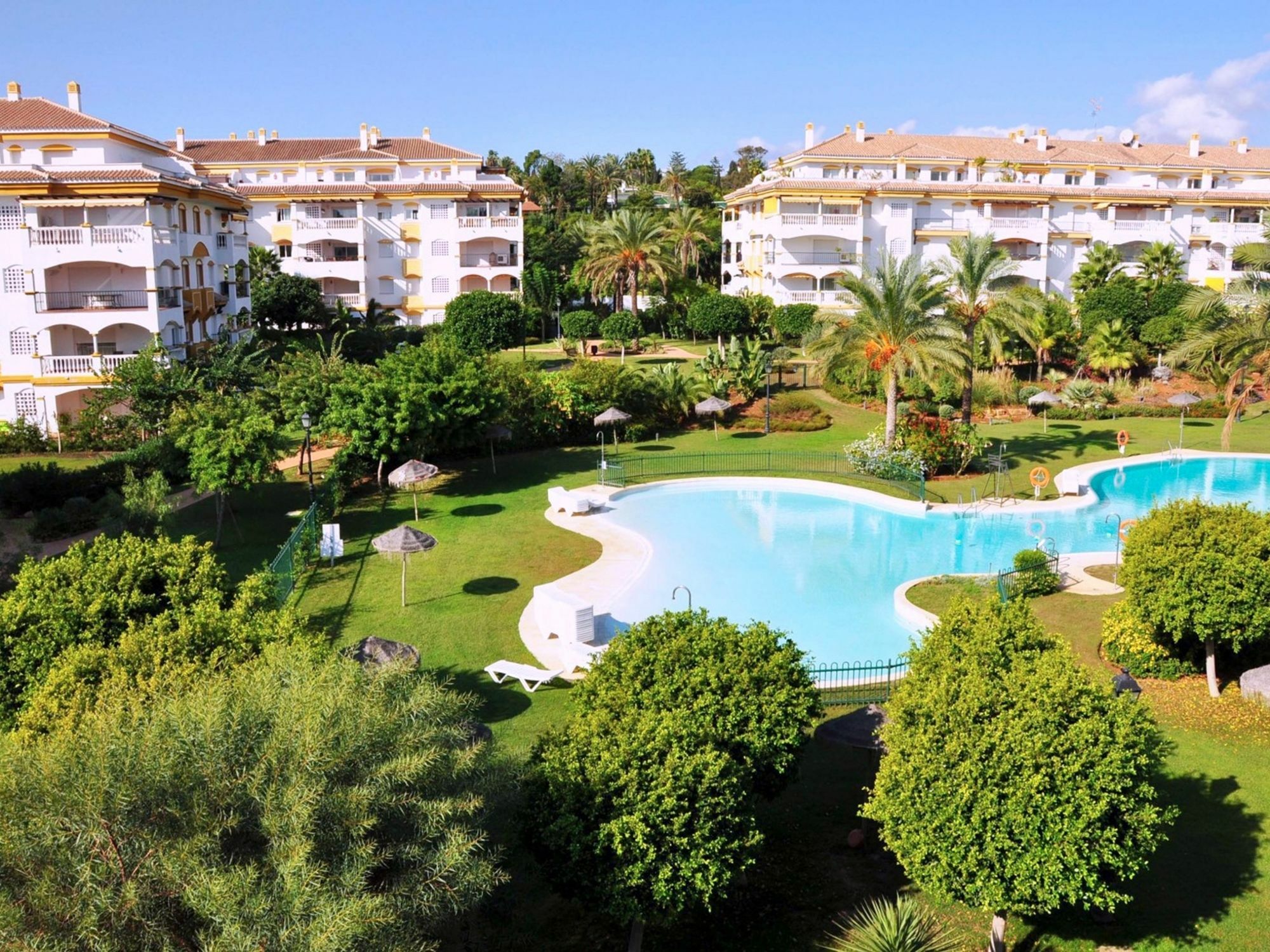Dama De Noche Playground Apartment ماربيا المظهر الخارجي الصورة
